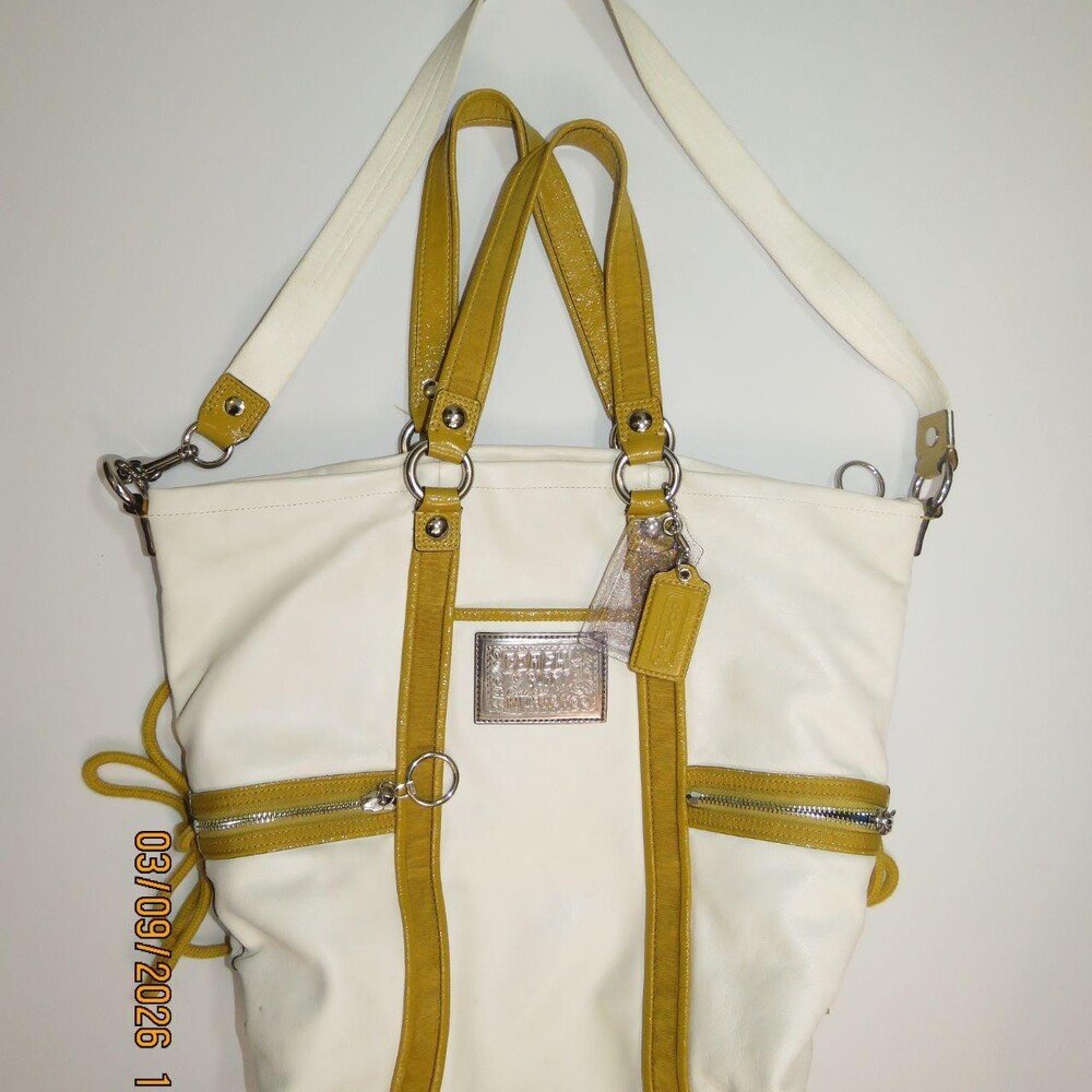 Coach Shoulder Bag In Cream Colored 0 A 00